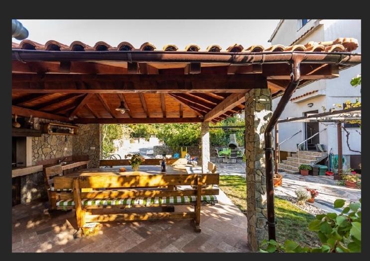 Apartmani Velnic 2 Baška Extérieur photo